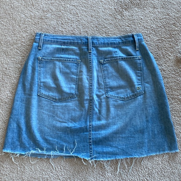 Fidelity Katie alone denim skirt. Size 31” waist in excellent condition - Picture 8 of 12